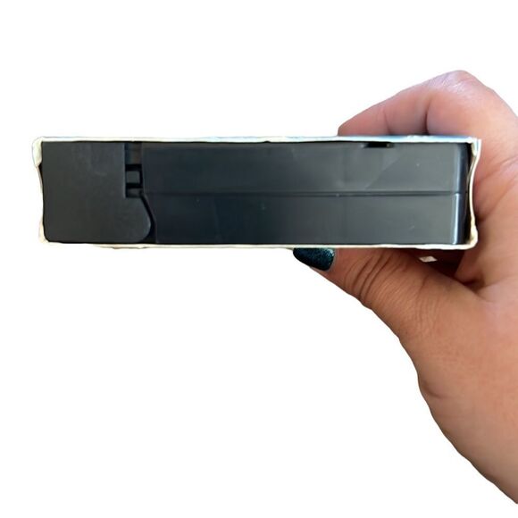 Fly Away Home VHS Home Video Movie Jeff Daniels Anna Paquin Family Drama - Picture 8 of 8